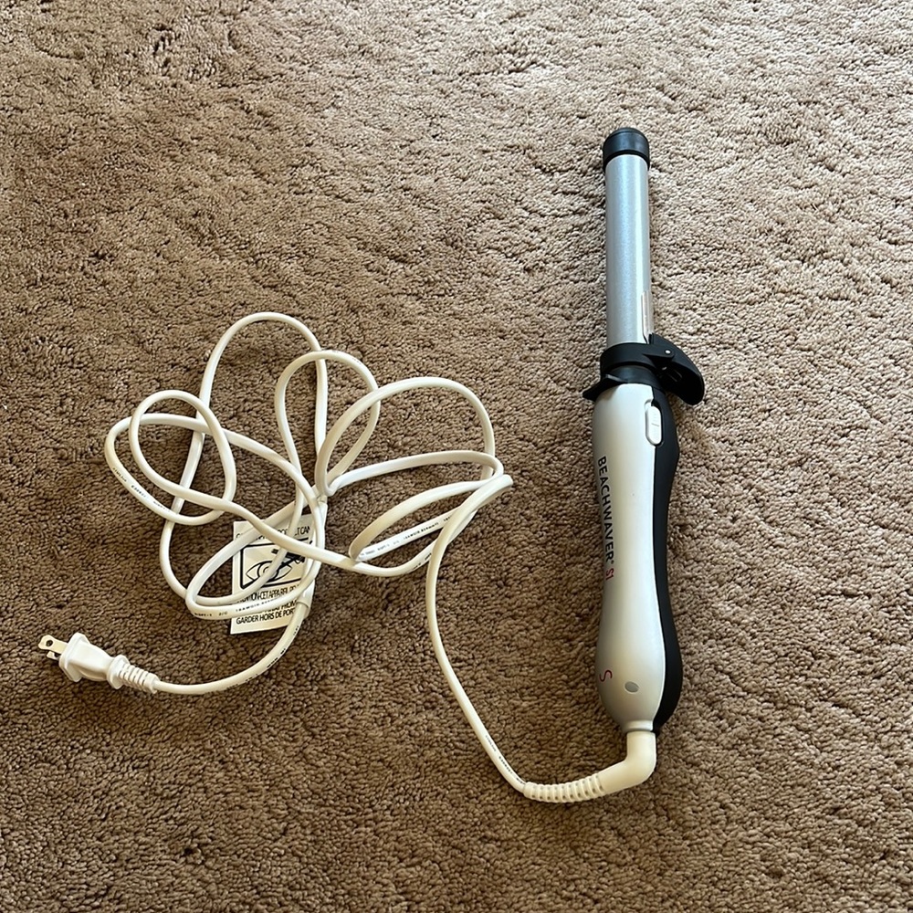 Beachwaver S1 curling iron